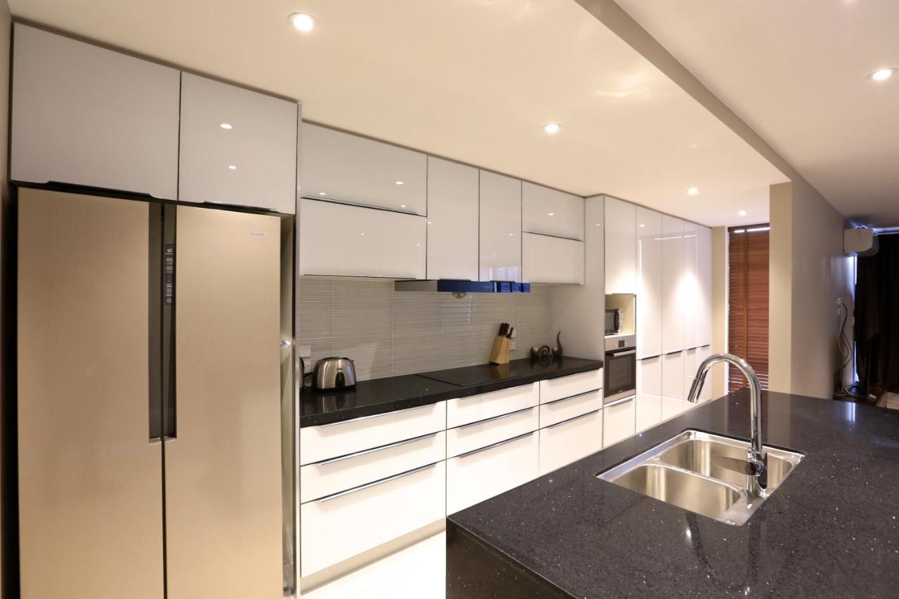 Golden Sun Apartment -Two Bedrooms, Three Bedrooms 基督城 外观 照片