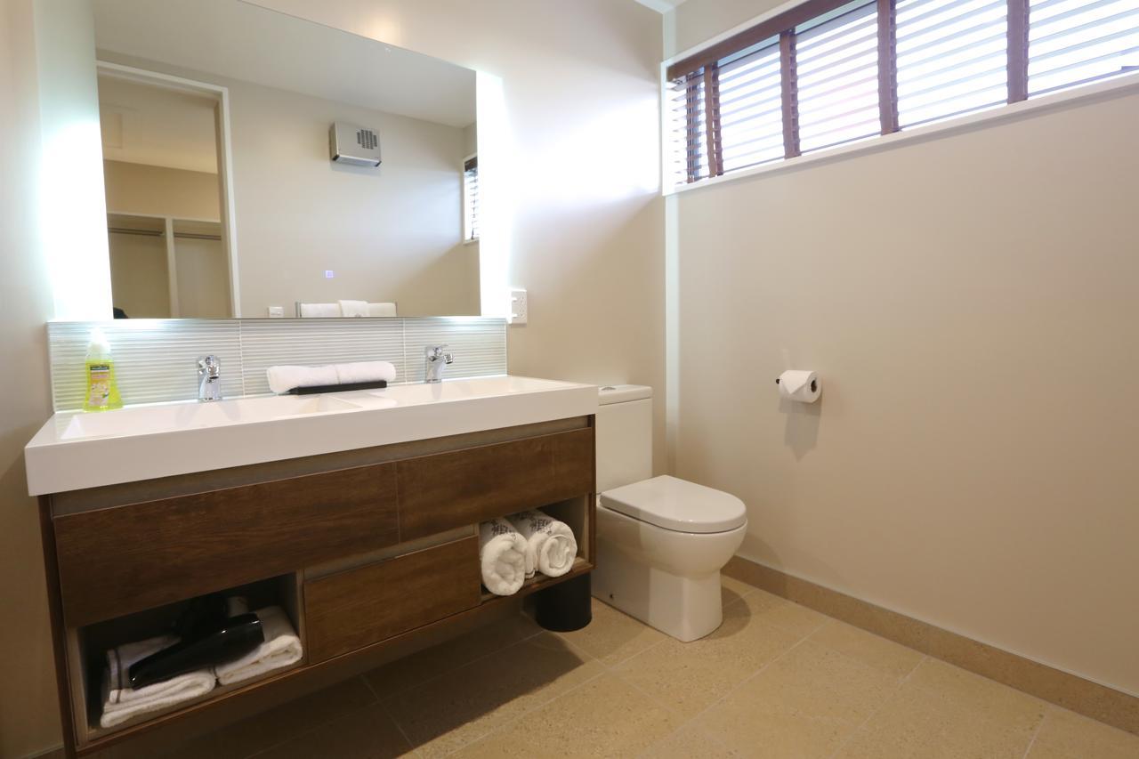 Golden Sun Apartment -Two Bedrooms, Three Bedrooms 基督城 外观 照片