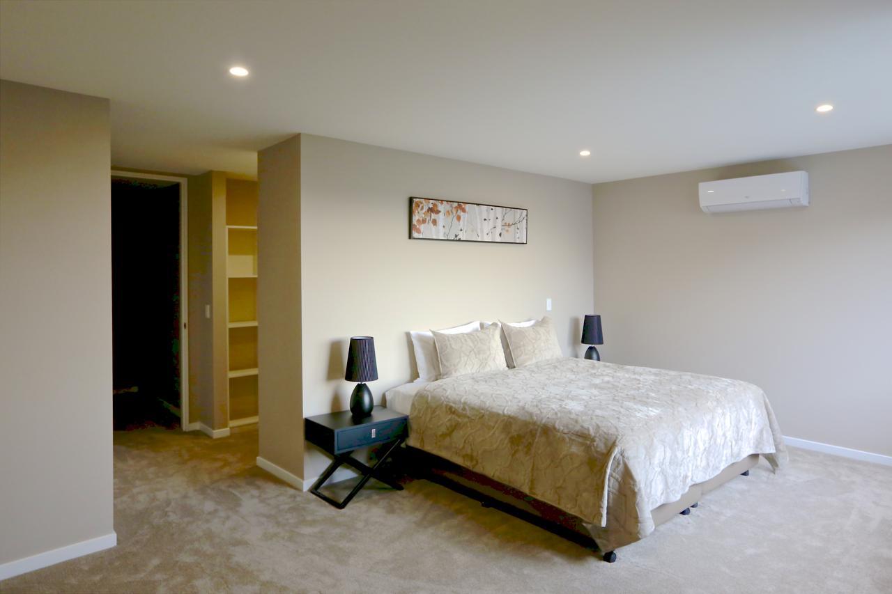 Golden Sun Apartment -Two Bedrooms, Three Bedrooms 基督城 外观 照片